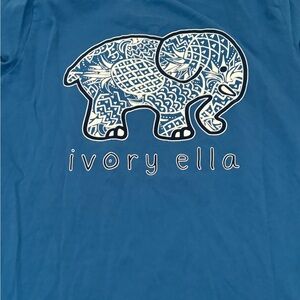 ivory ella blue tee women’s medium white elephant graphic cotton short sleeve